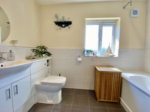Family Bathroom- click for photo gallery